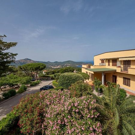 Monolocali Le Lecce Pool & Tennis Capoliveri  Exterior foto