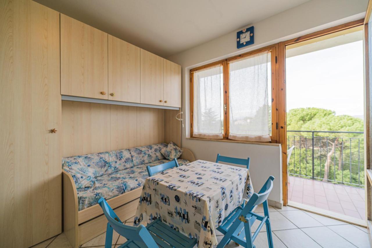 Monolocali Le Lecce Pool & Tennis Capoliveri  Exterior foto