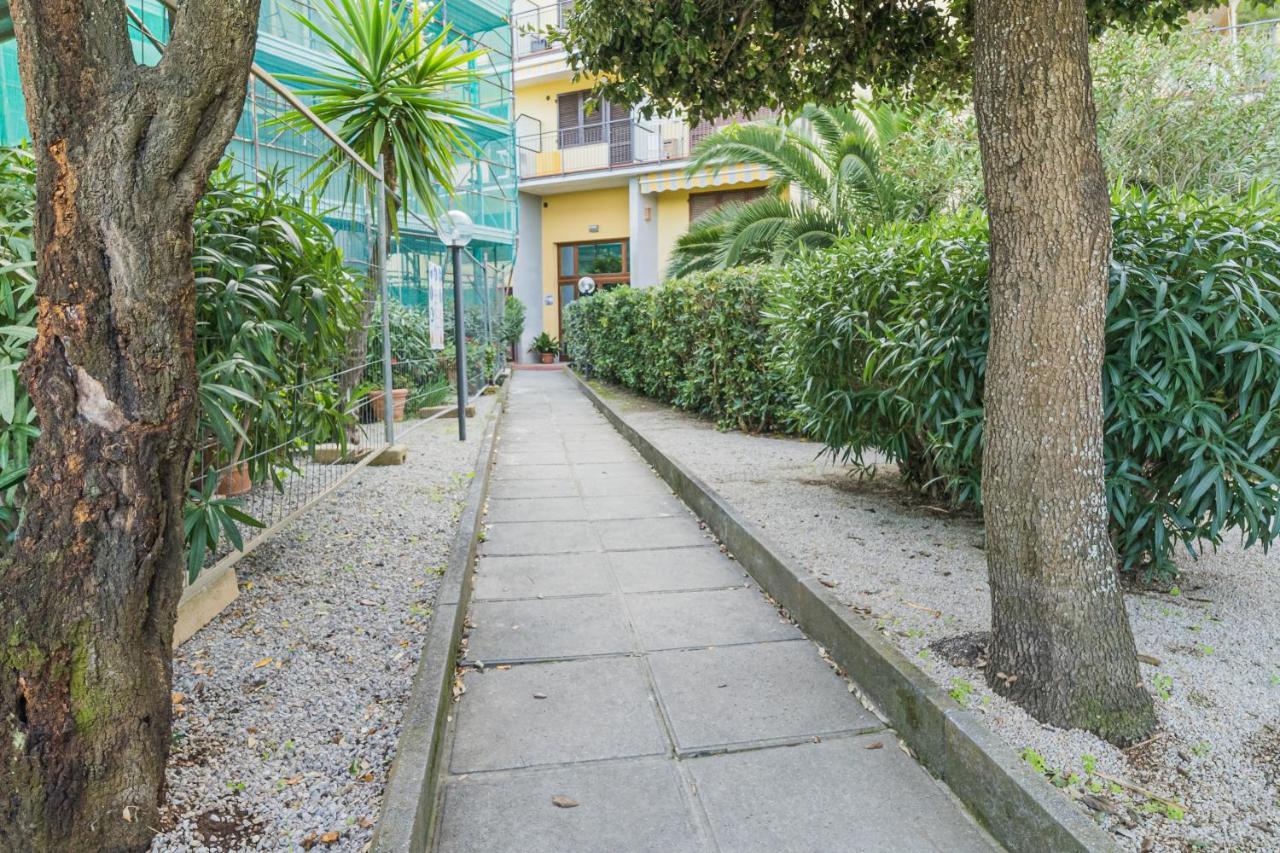 Monolocali Le Lecce Pool & Tennis Capoliveri  Exterior foto