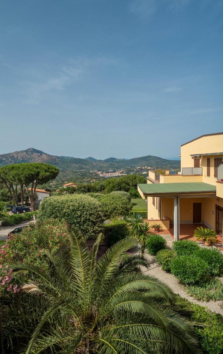 Monolocali Le Lecce Pool & Tennis Capoliveri  Exterior foto