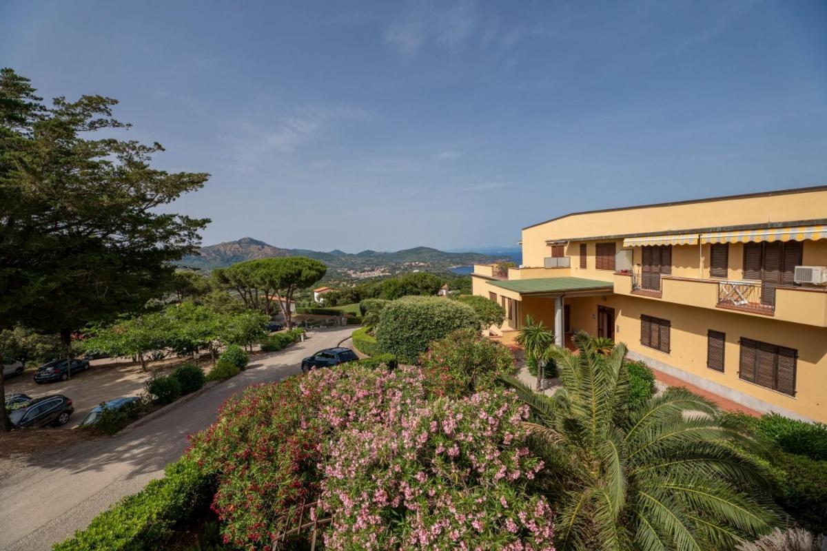 Monolocali Le Lecce Pool & Tennis Capoliveri  Exterior foto